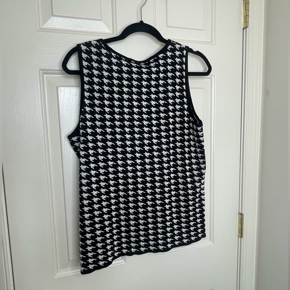 Exclusively Misook Black & White Houndstooth Sleeveless Knit Shell Top Size L - Picture 5 of 7